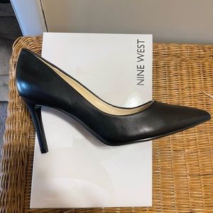 Nine West black pumps